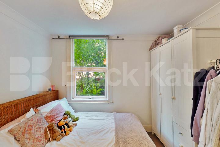 Spacious garden flat on bordering Clapham and Brixton. Ashmere Grove, Clapham / Brixton